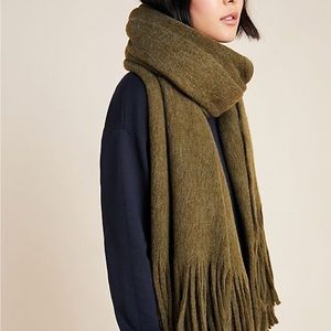 ANTHRO • mimi fringed wrap scarf